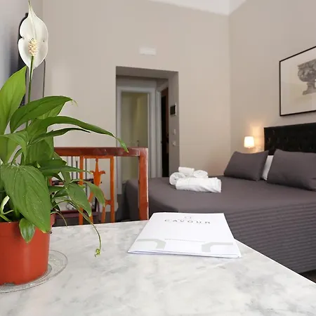 Residenza Cavour Oda ve Kahvaltı Roma
