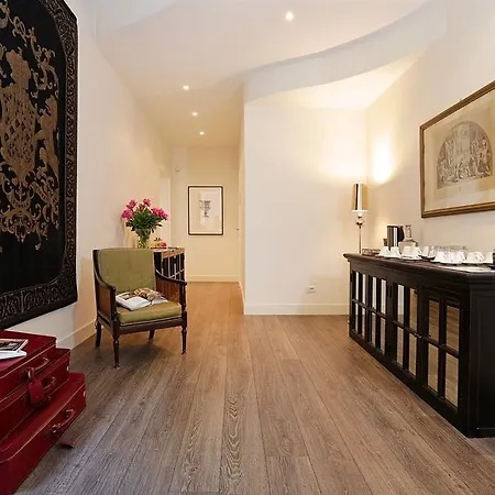 Residenza Cavour Oda ve Kahvaltı Roma