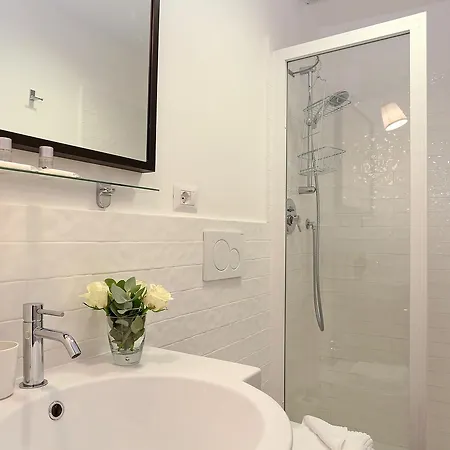 Residenza Cavour Oda ve Kahvaltı Roma