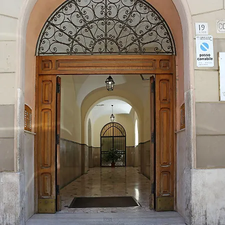 فندق مبيت وإفطار Residenza Cavour روما