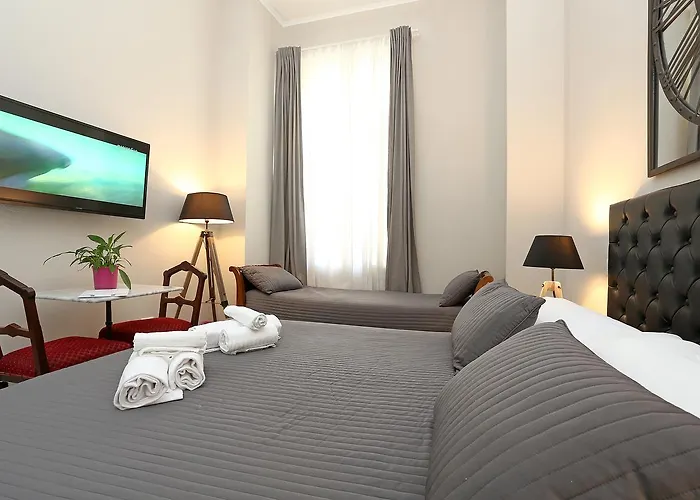 Bed & Breakfast Residenza Cavour 3*