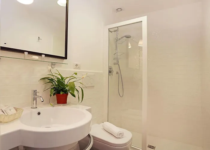 Residenza Cavour Bed & Breakfast 3*