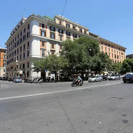 Residenza Cavour Bed and breakfast 3*